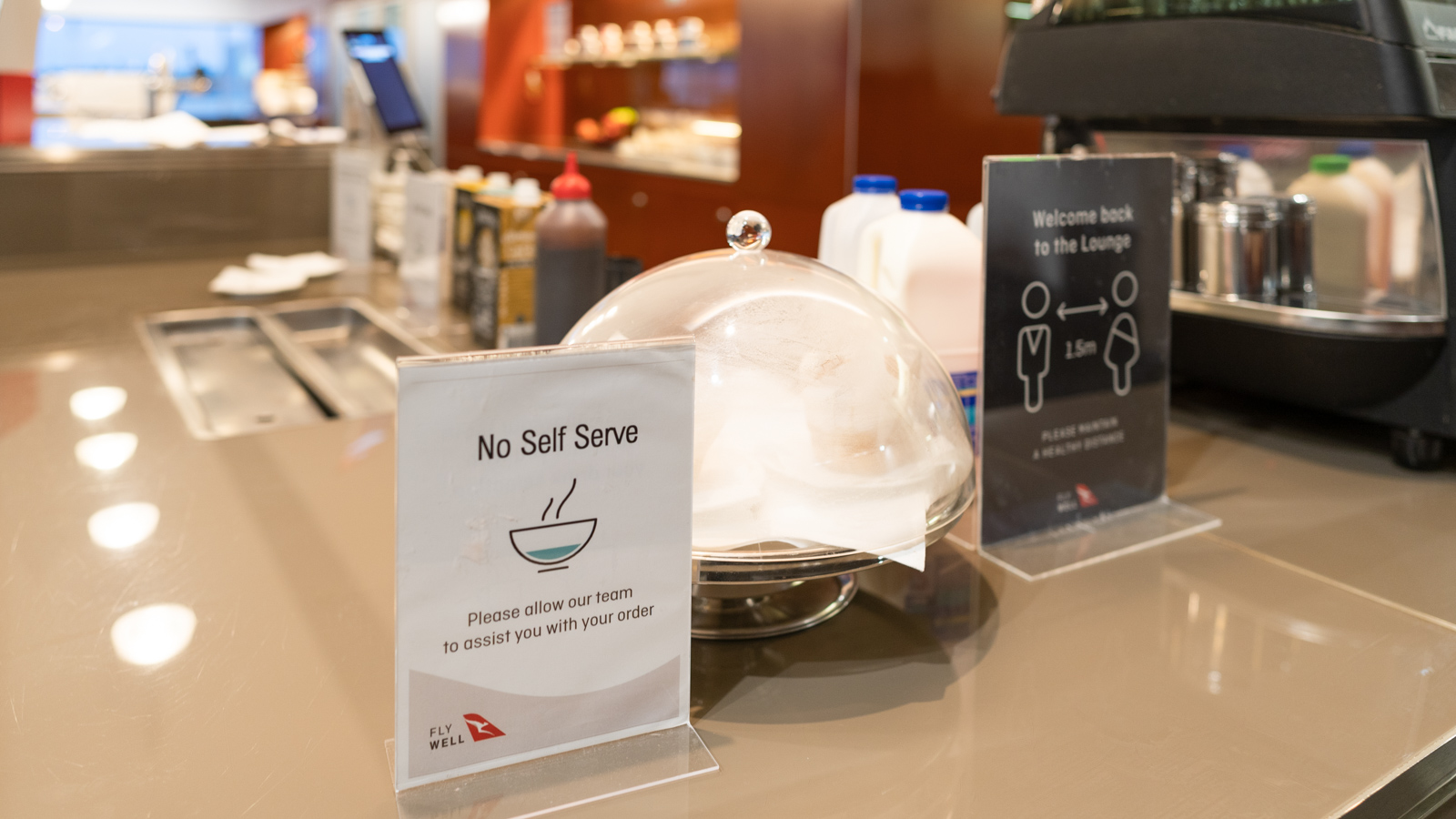 Qantas Club Adelaide service