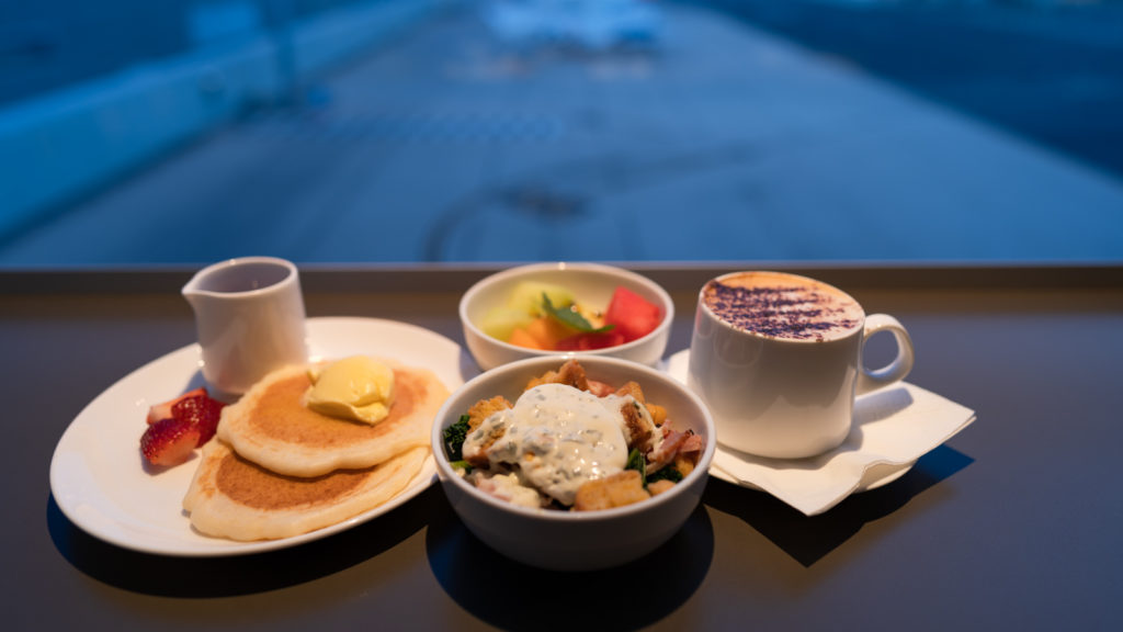 Qantas Club Adelaide breakfast
