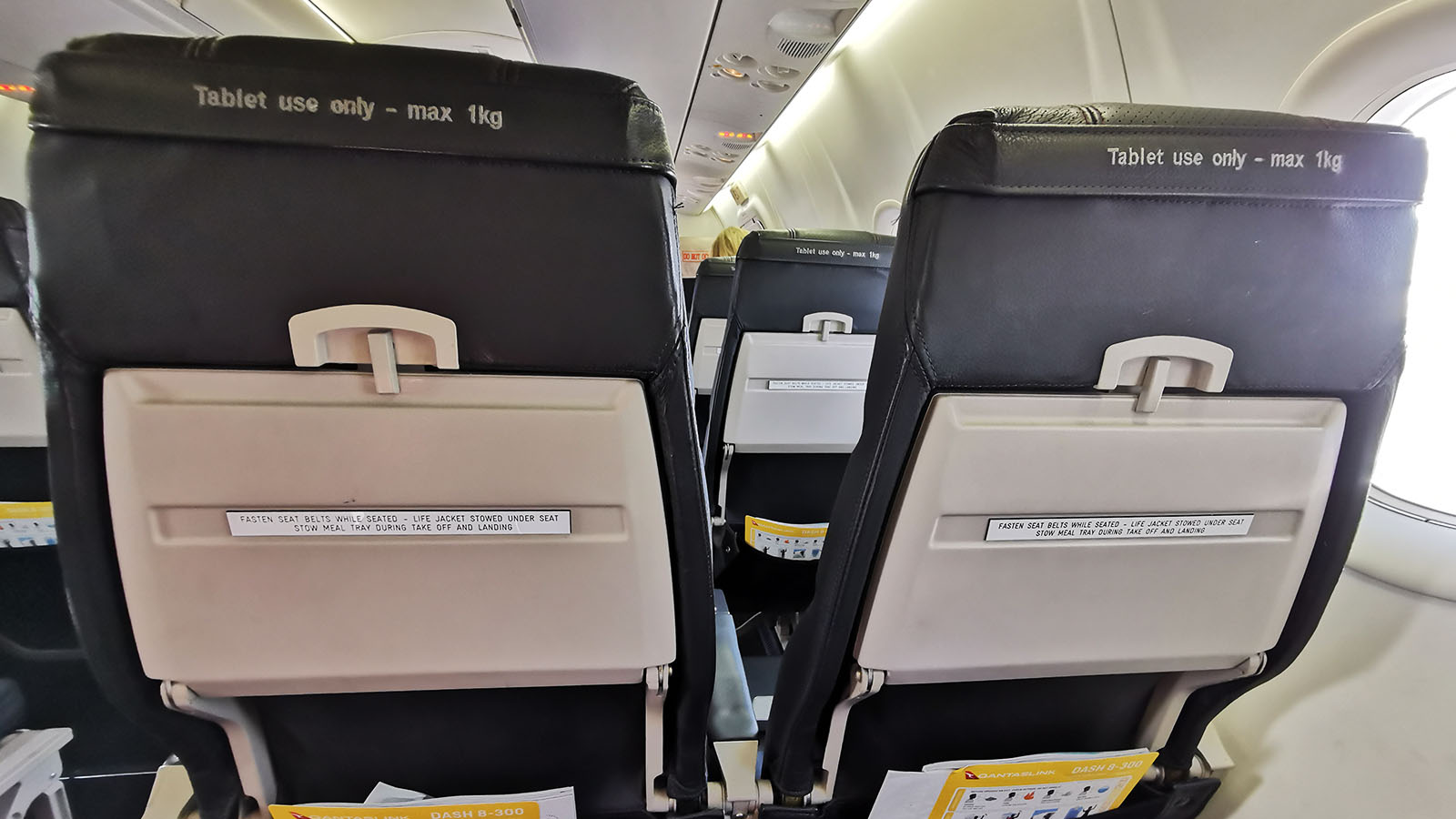 QantasLink Bombardier Dash 8 Q300 Economy seating