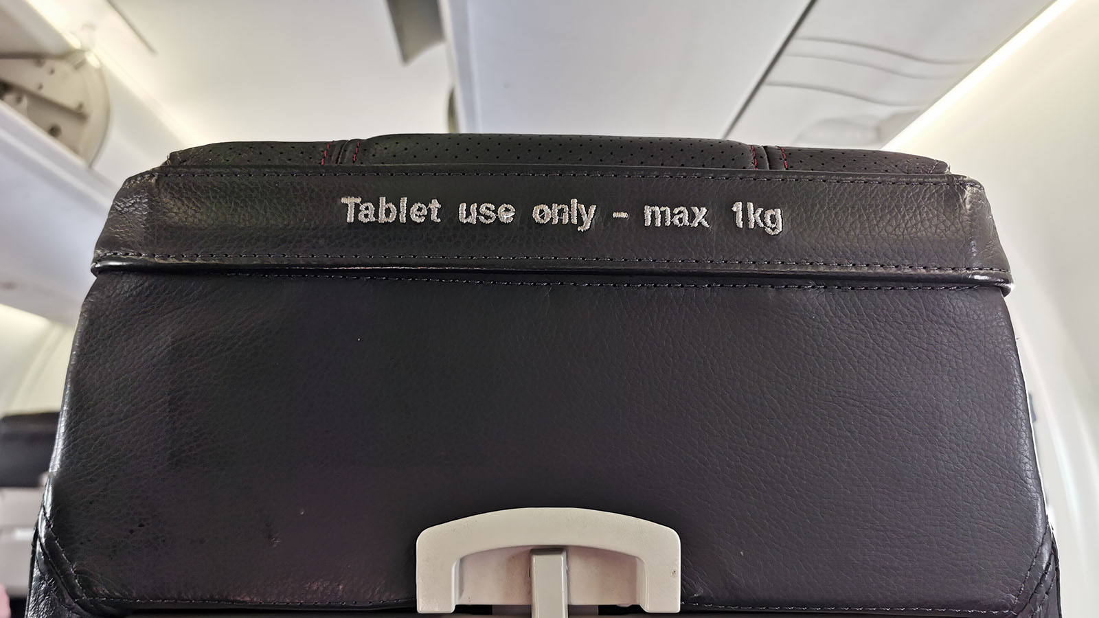 QantasLink Dash 8 Q300 Economy tablet holder