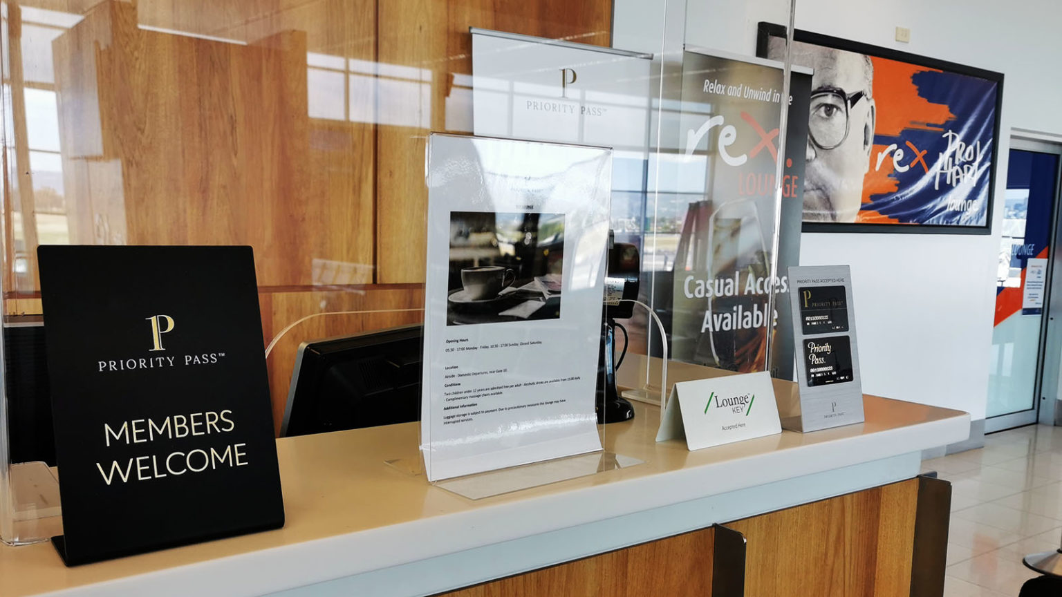 Review Regional Express' Rex Lounge, Adelaide Point Hacks