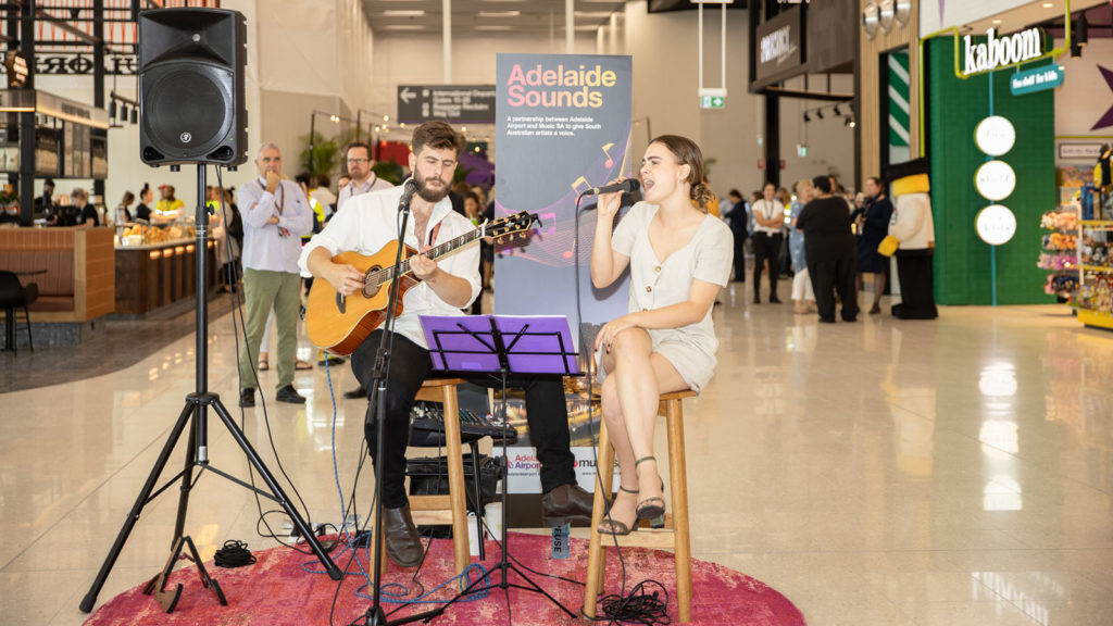 Review Penfolds Wine Bar and Kitchen, Adelaide Airport Point Hacks