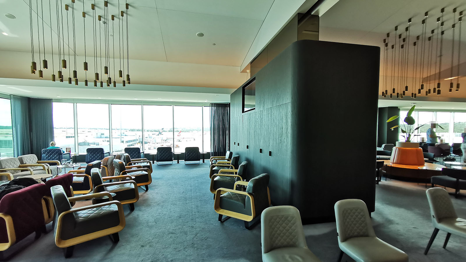 Qantas Domestic Business Lounge, Melbourne