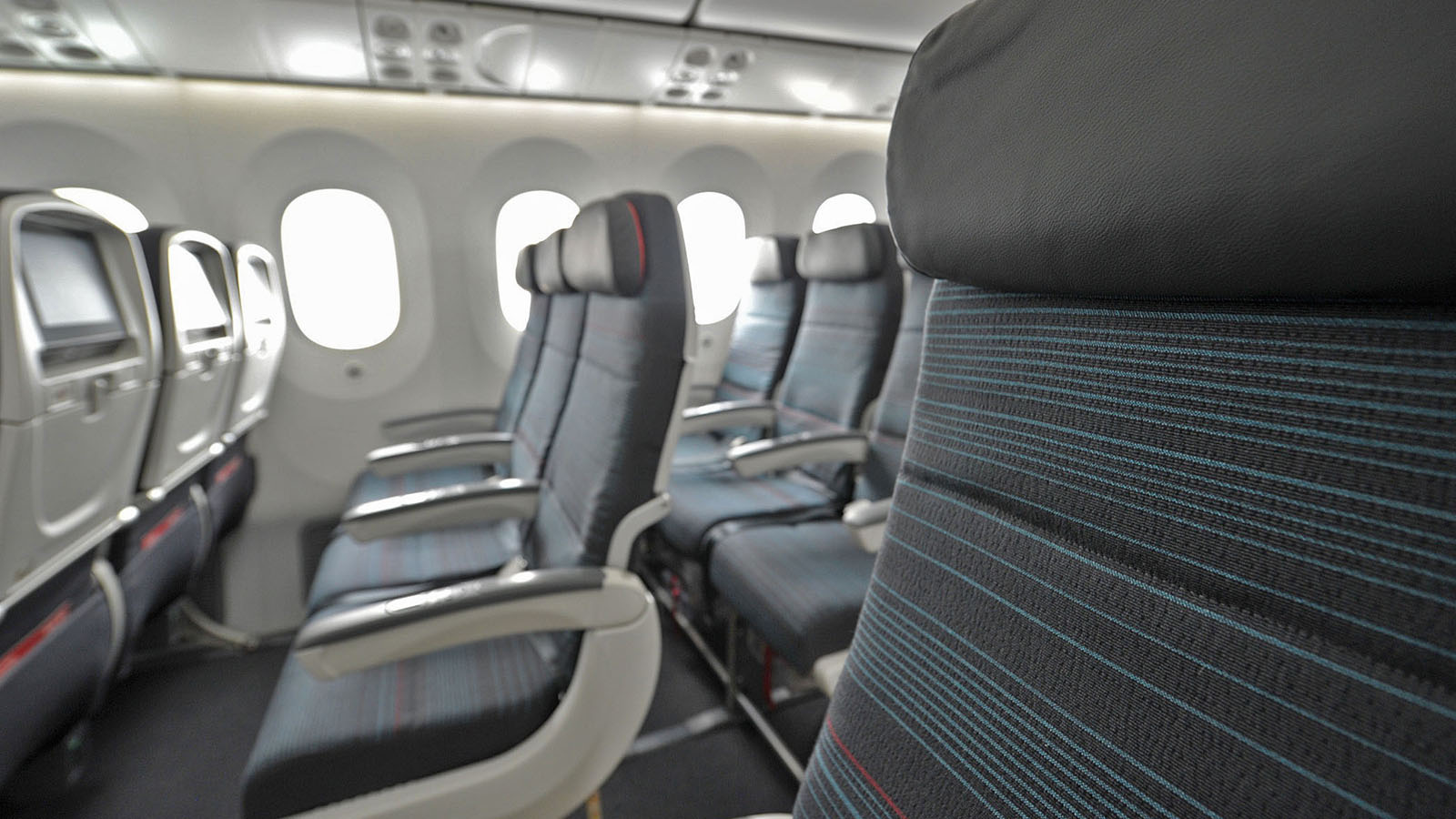 Air Canada Boeing 787 Economy Class