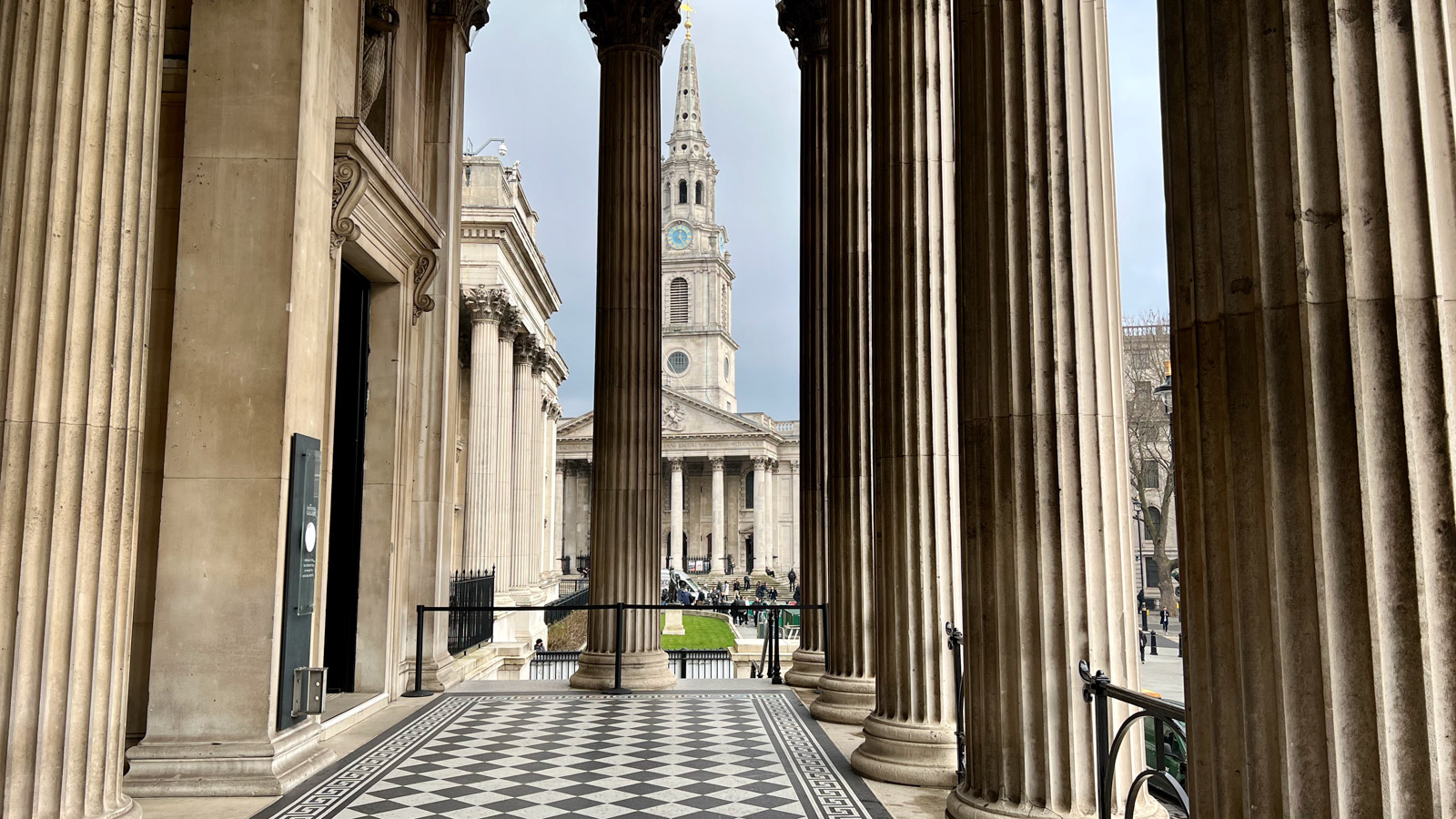 National Gallery London balcony overlooking Trafalgar Square