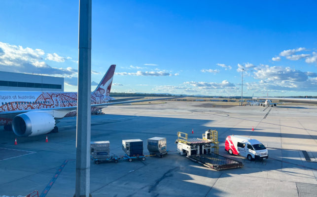 Qantas Dreamliner boarding in Melbourne