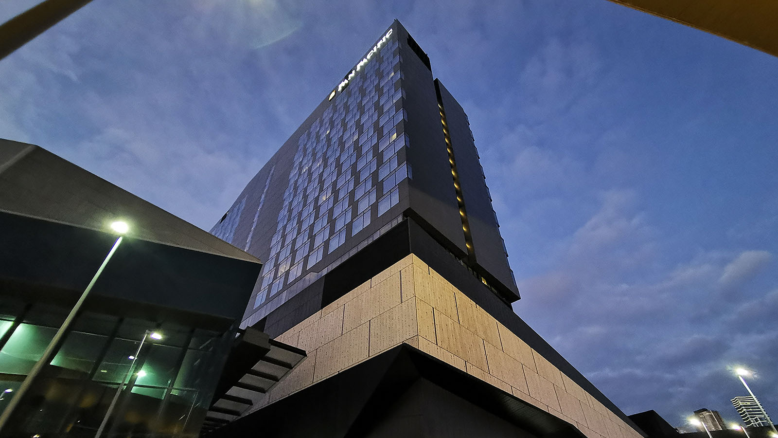 Pan Pacific Melbourne exterior