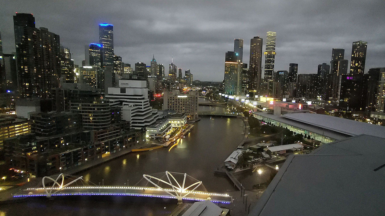 Pan Pacific Melbourne view