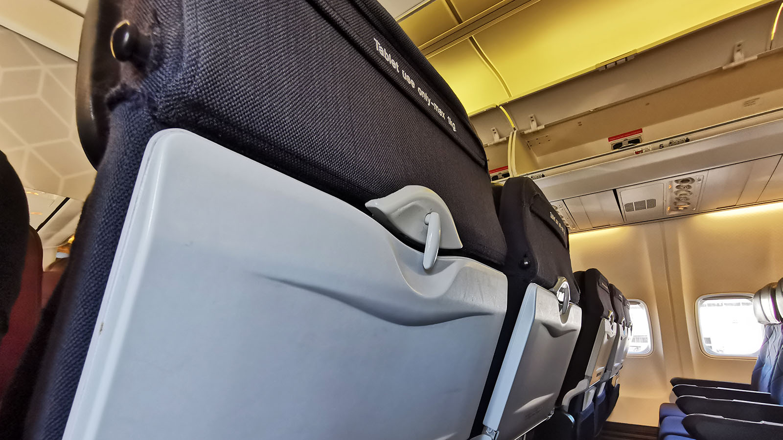 Qantas Boeing 737 Economy seat