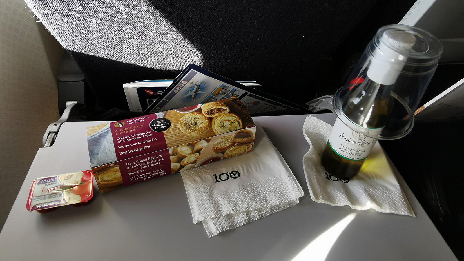 Qantas Boeing 737 Economy snack