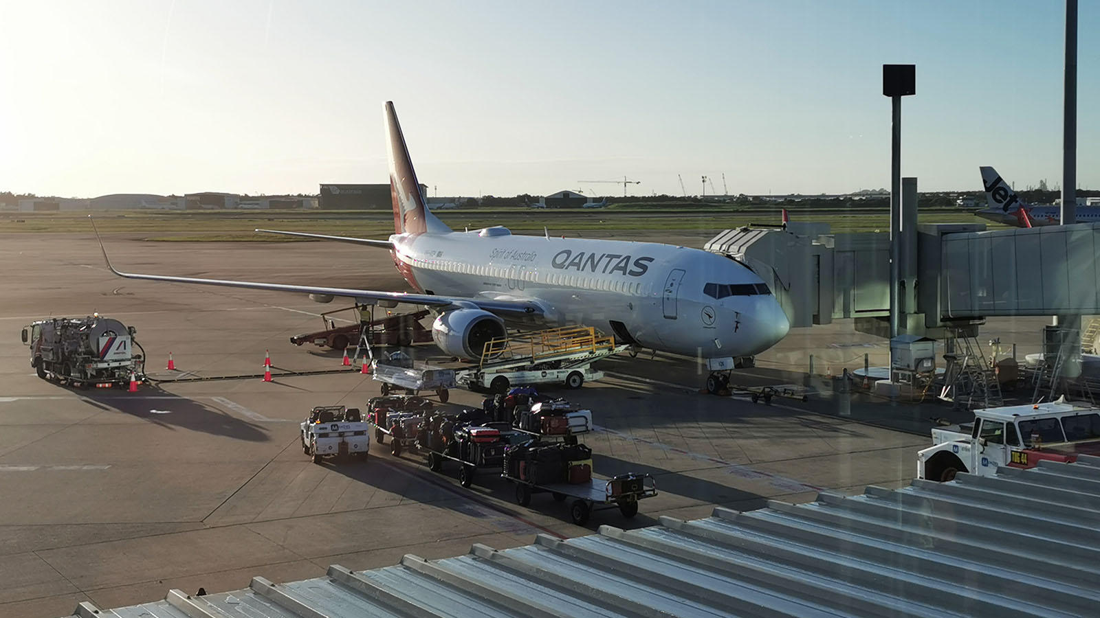 Qantas Boeing 737