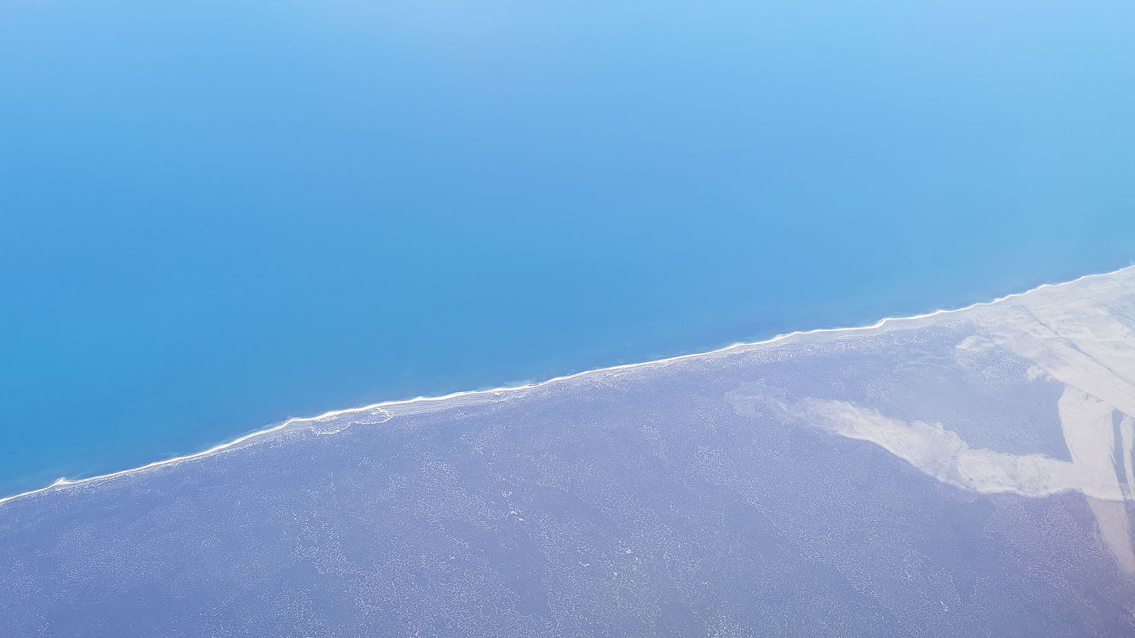 Qantas Boeing 737 inflight view