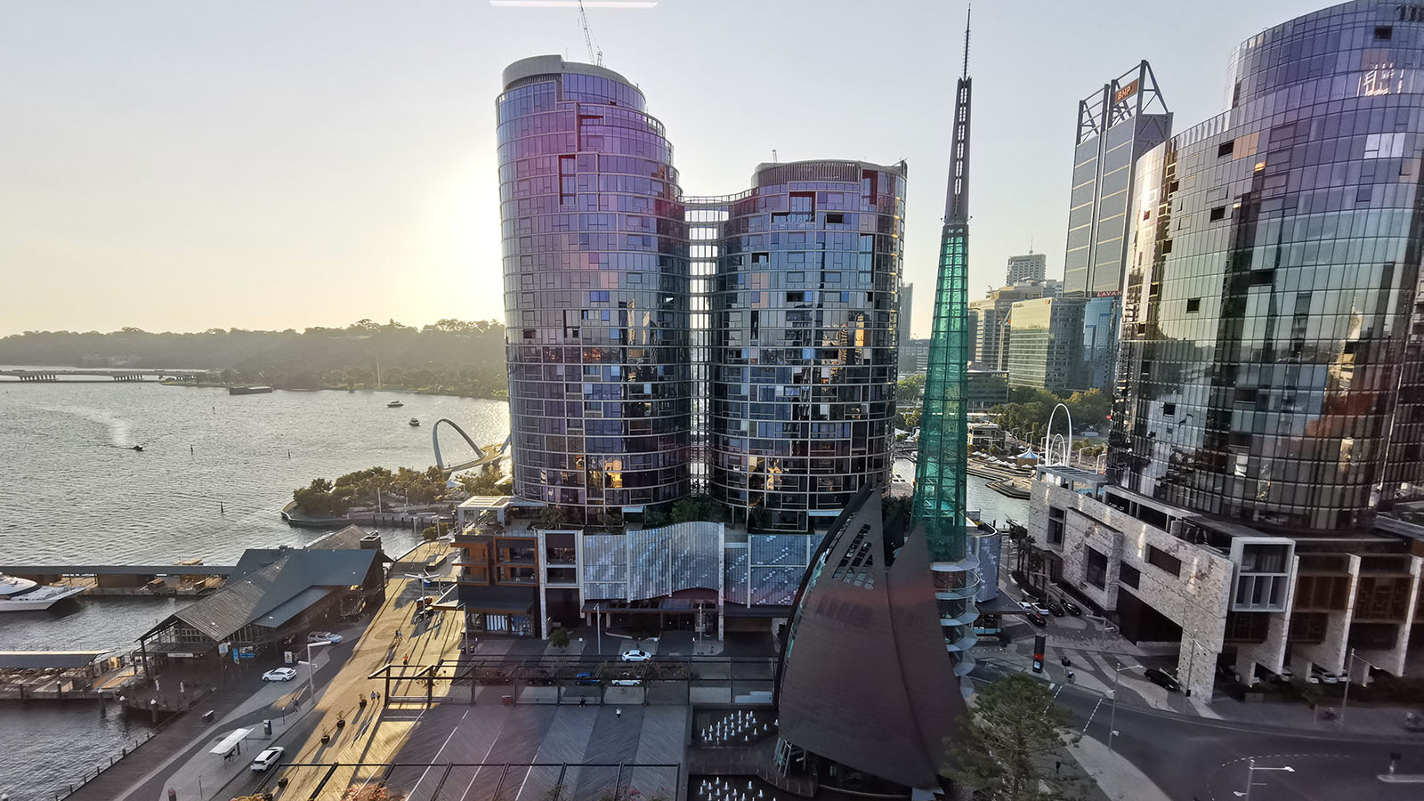 DoubleTree by Hilton Perth Waterfront