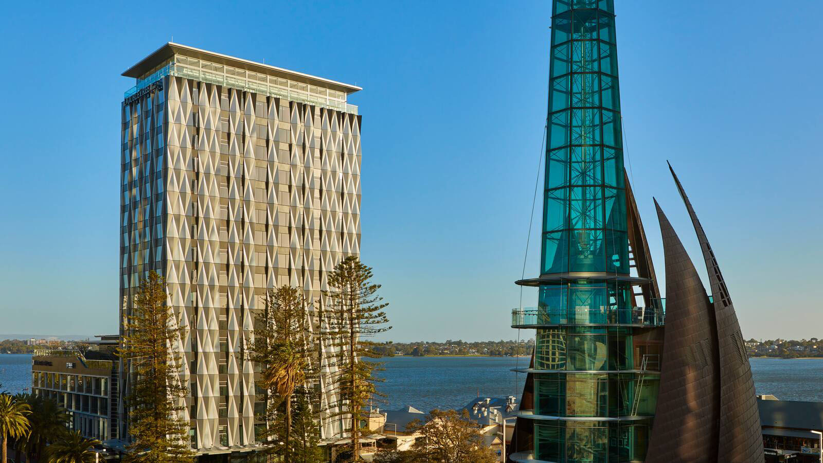 DoubleTree by Hilton Perth Waterfront