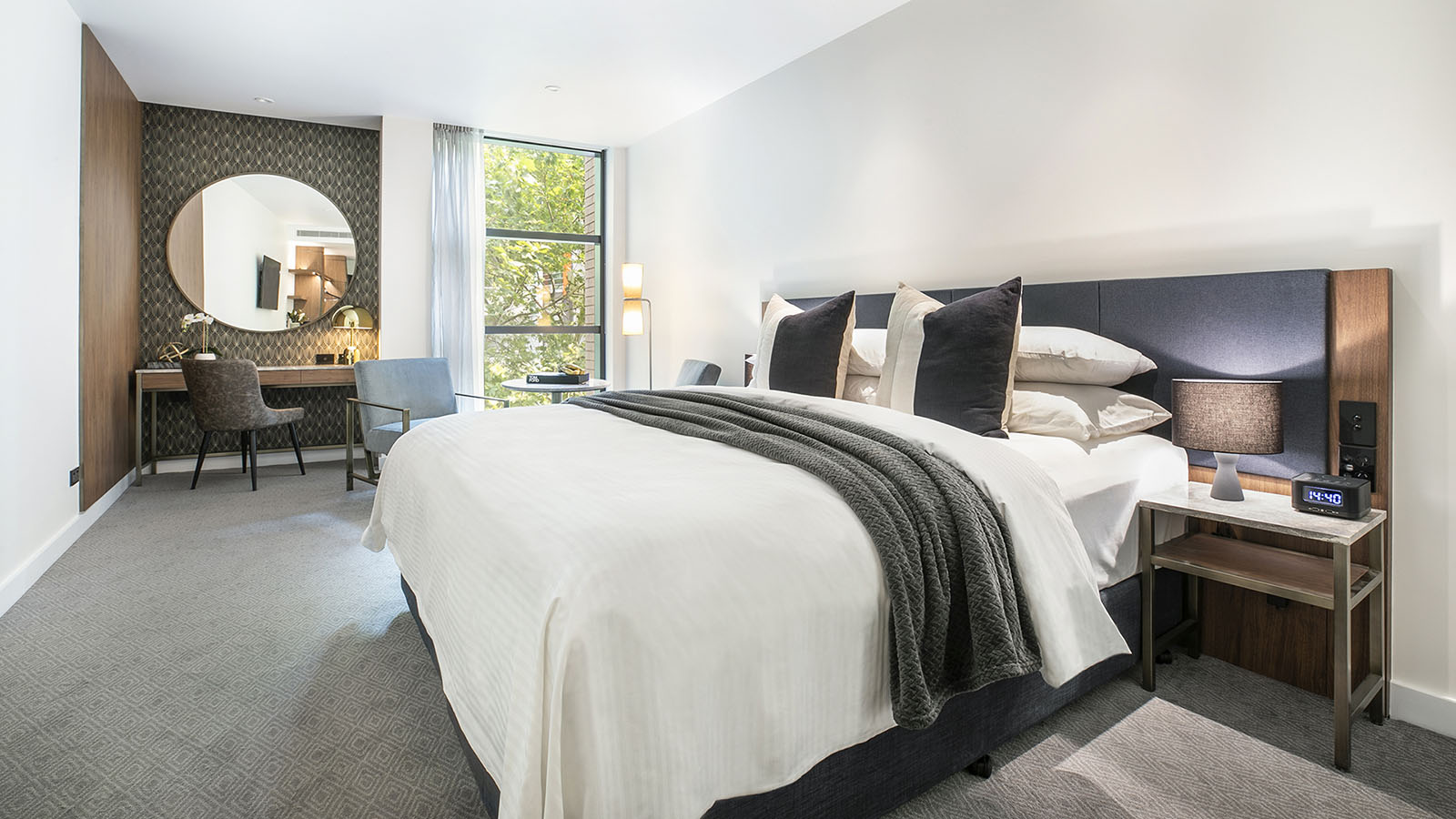 Review Crowne Plaza Sydney Darling Harbour hotel Point Hacks