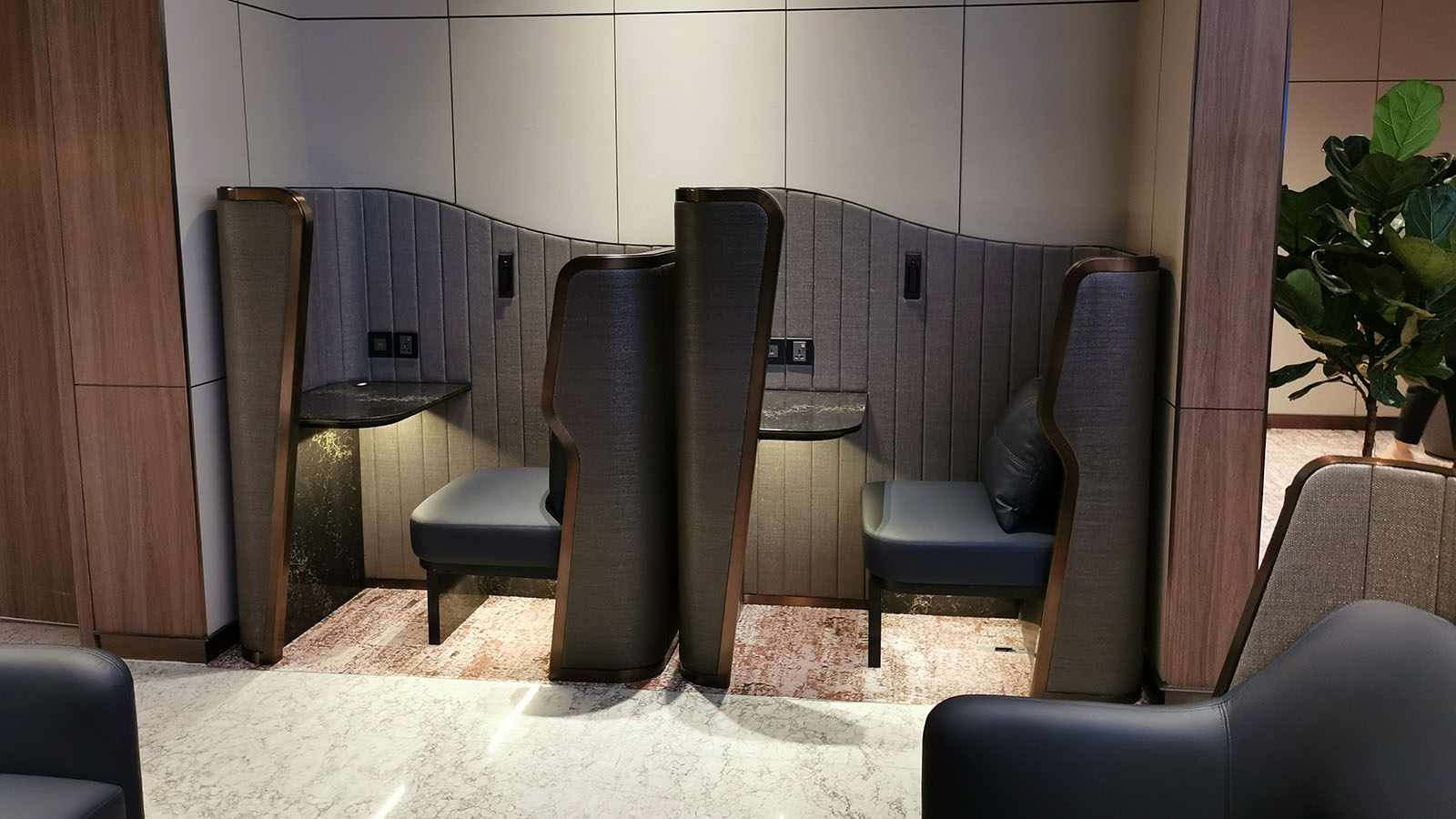 Singapore Airlines' SilverKris First Class Lounge