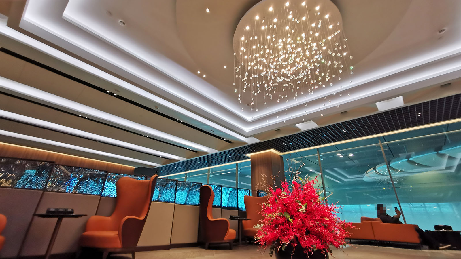 Singapore Airlines' SilverKris Business Class Lounge