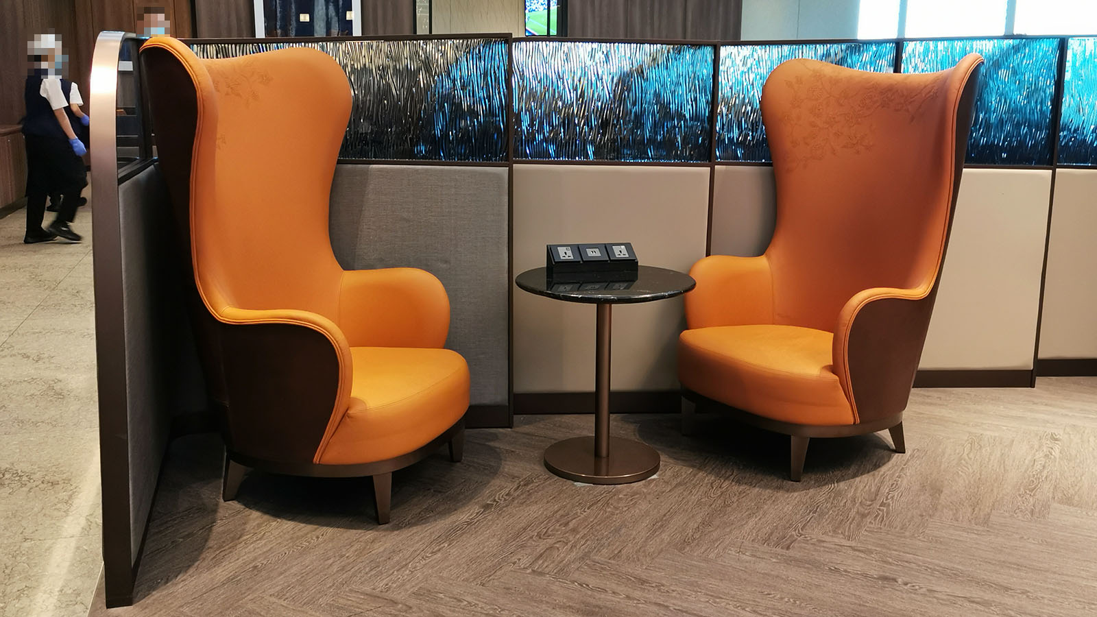 Singapore Airlines' SilverKris Business Class Lounge