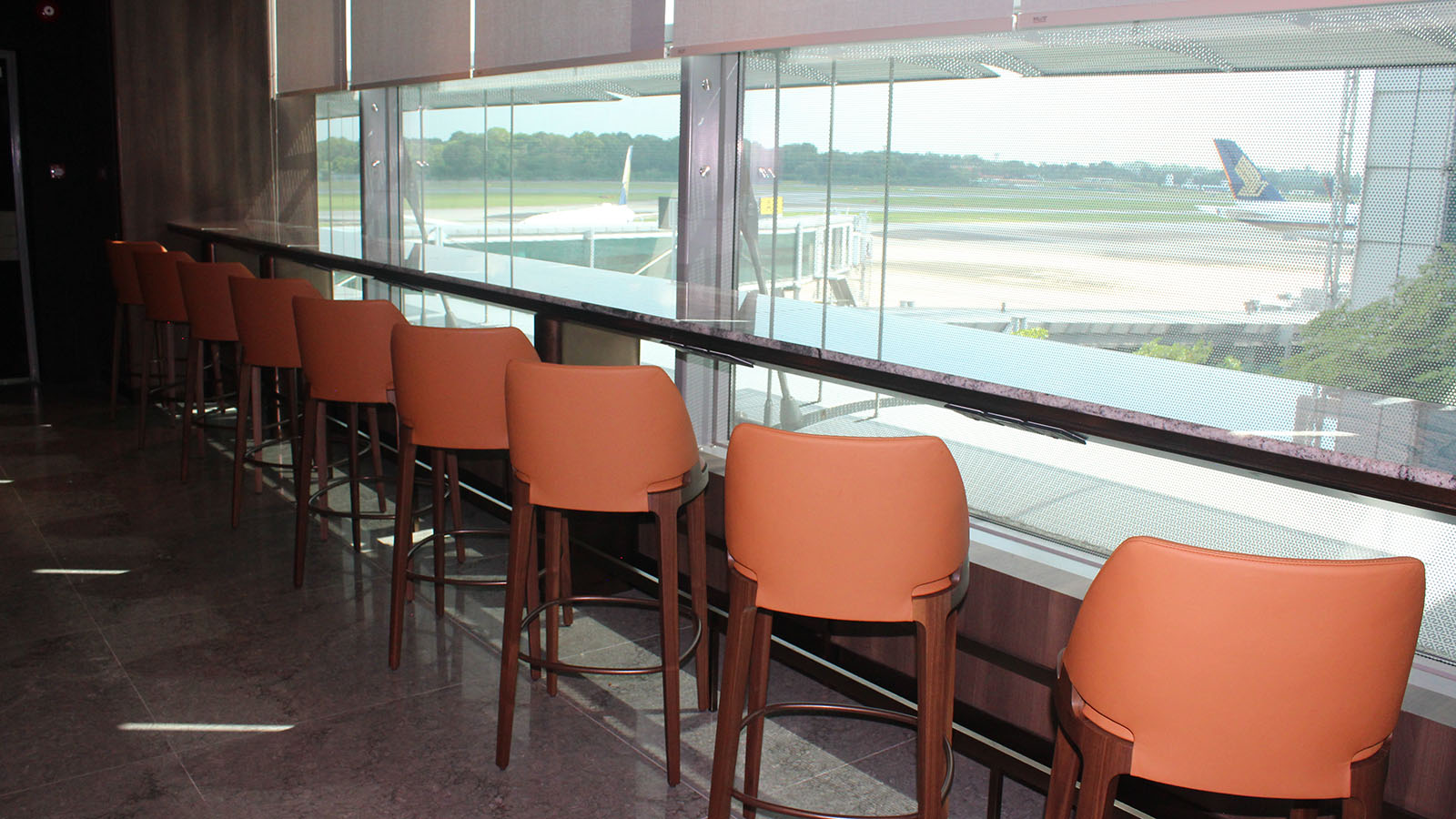 Singapore Airlines' SilverKris Business Class Lounge