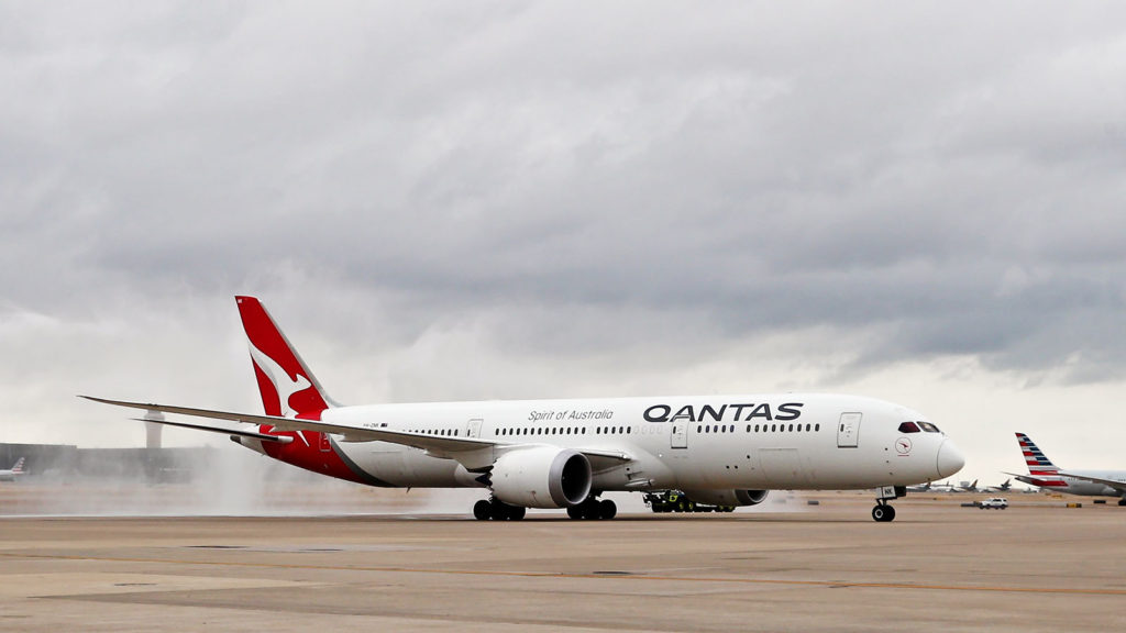 Qantas Melbourne-DFW flights