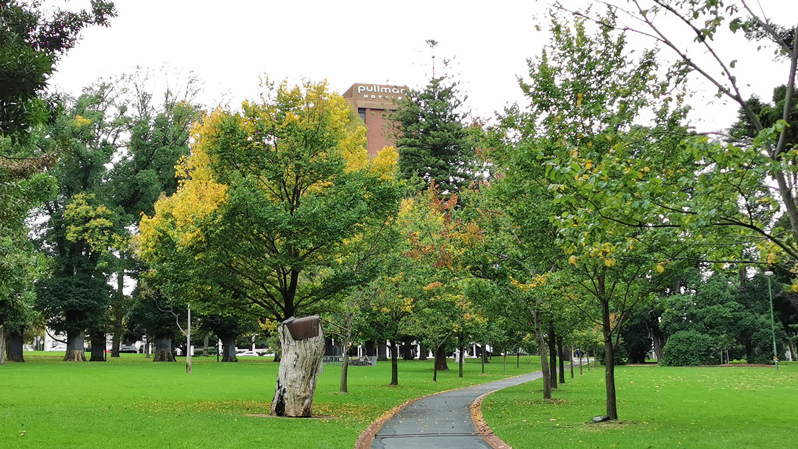 Pullman Melbourne on the Park