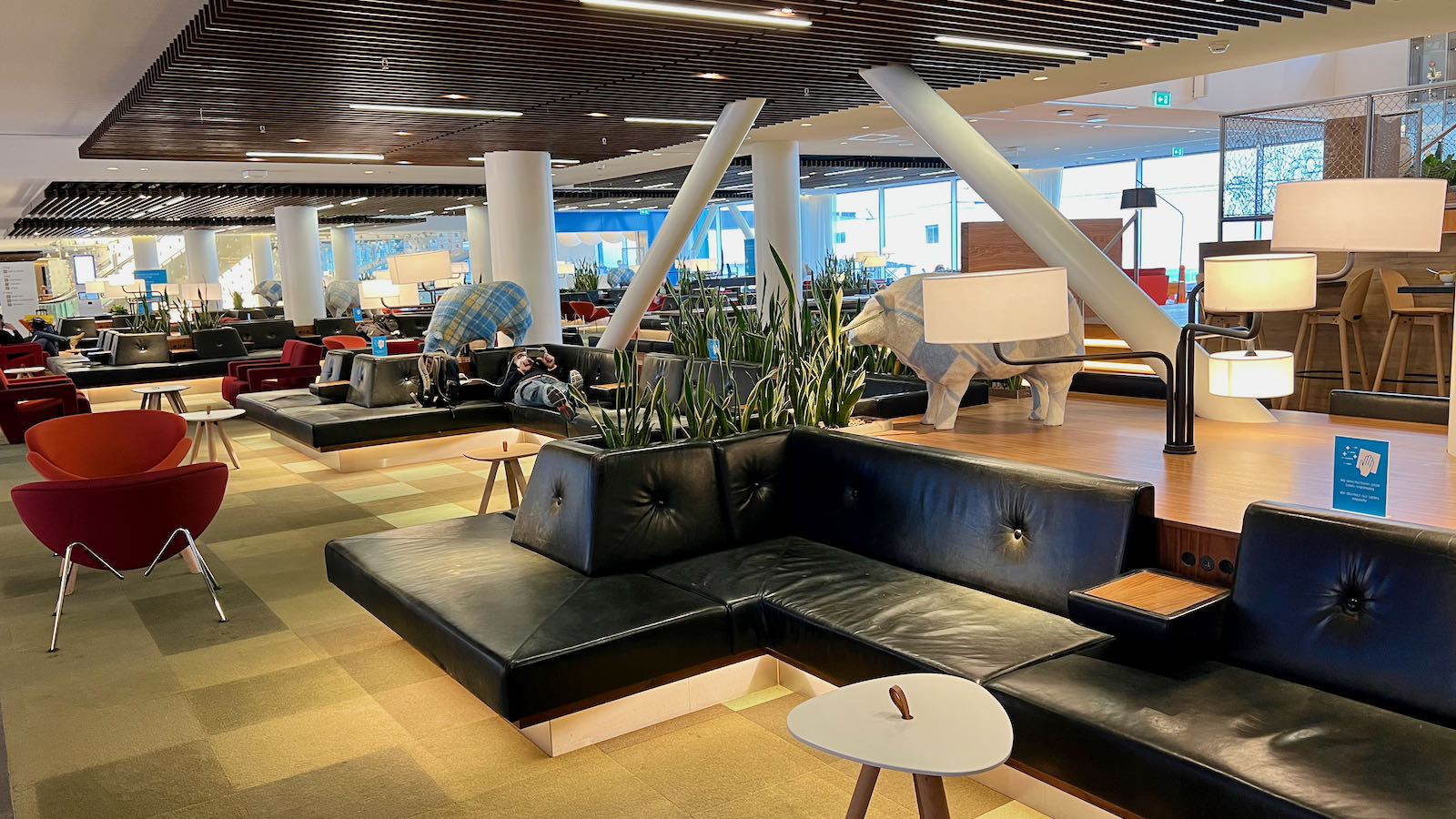 KLM 52 lounge seating