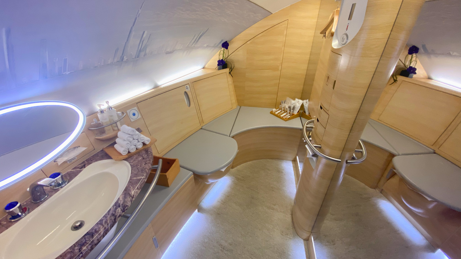 Emirates A380 First Class shower spa