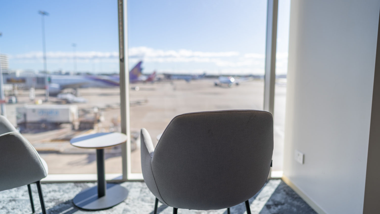 Plaza Premium Lounge, Sydney Point Hacks