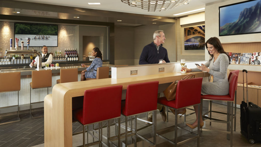 The difference between AA Admirals Club & Flagship Lounge Point Hacks
