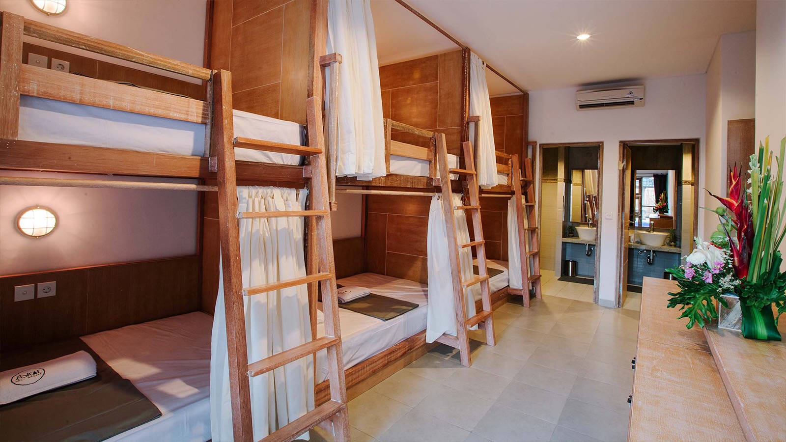 Slider Lokal Bali Hostel