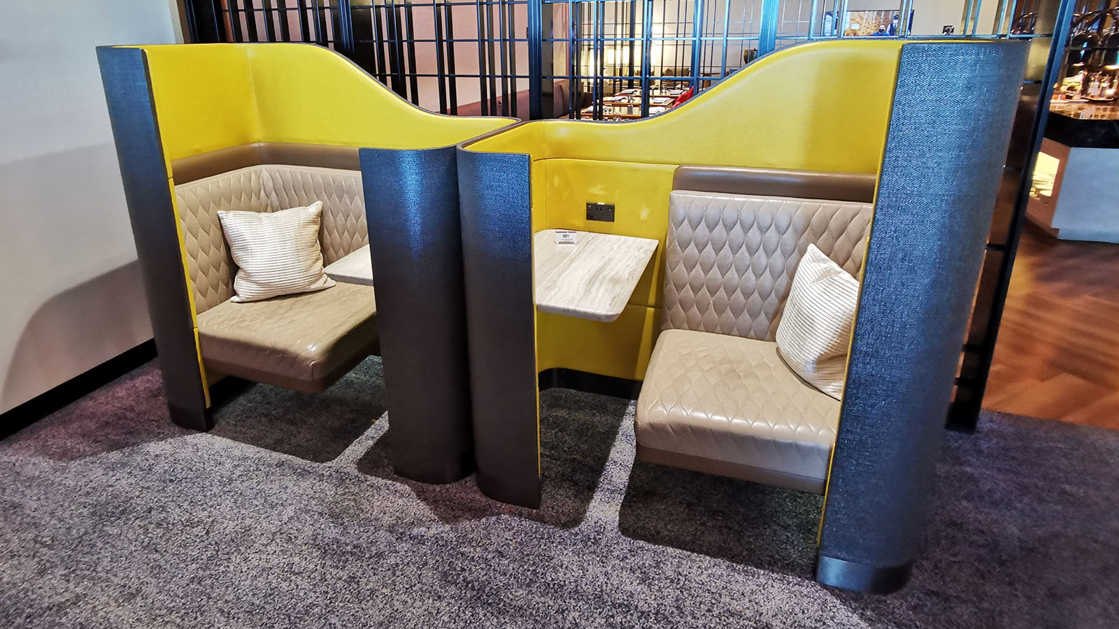 Singapore Airlines' SilverKris First Class Lounge