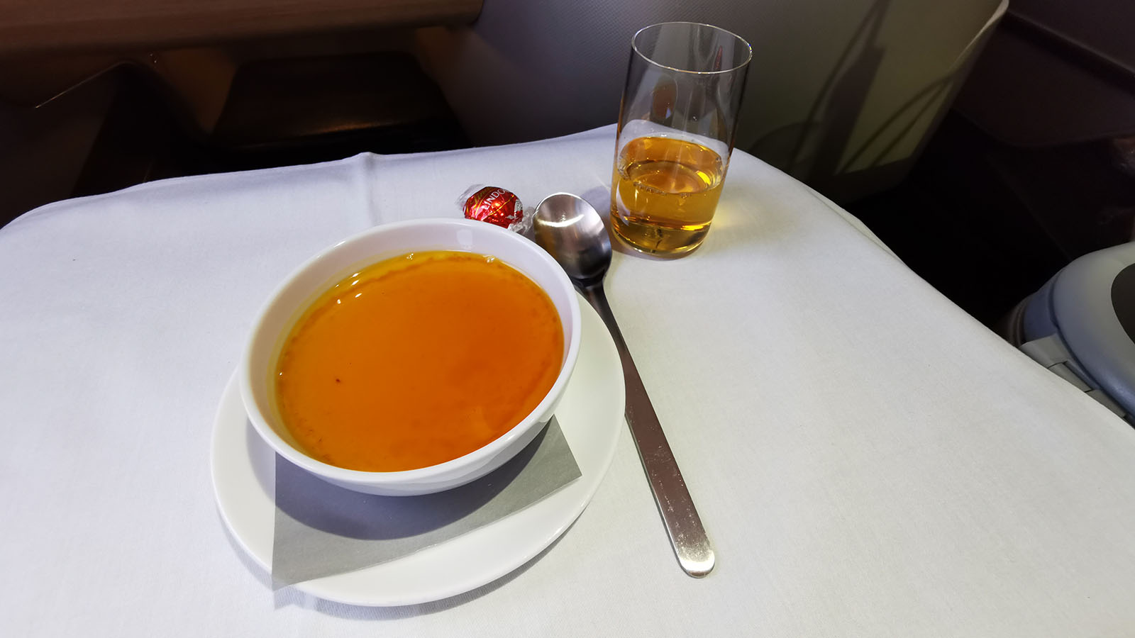 Dining in Qantas Business to Bengaluru