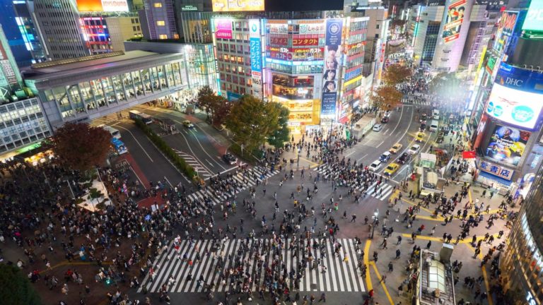 Shibuya Crossing, Tokyo, Japan - Point Hacks