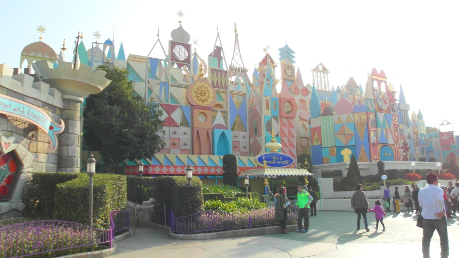 It's A Small World - Tokyo Disneyland, Japan - Point Hacks