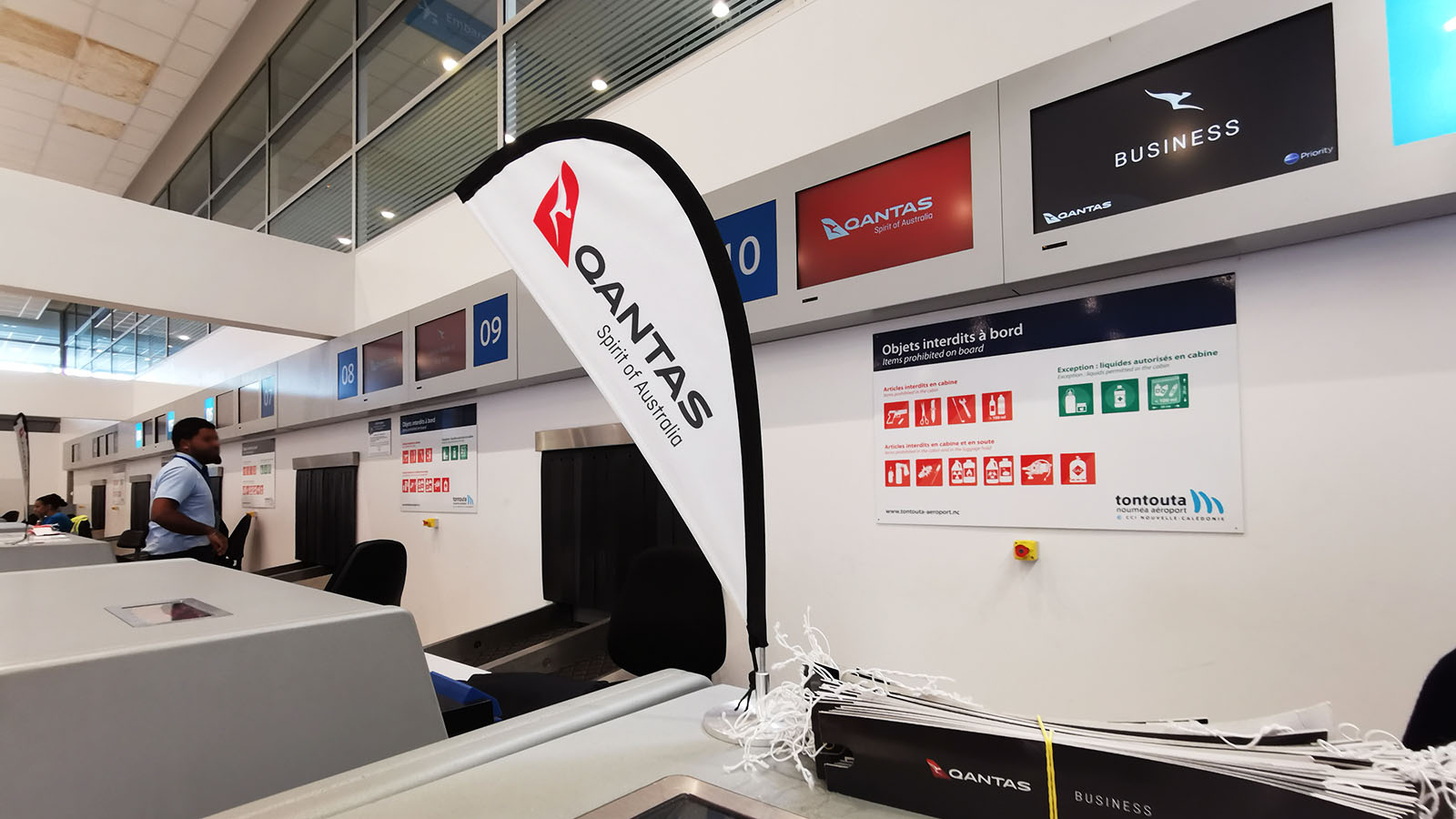 Qantas Boeing 737 Business from Nouméa