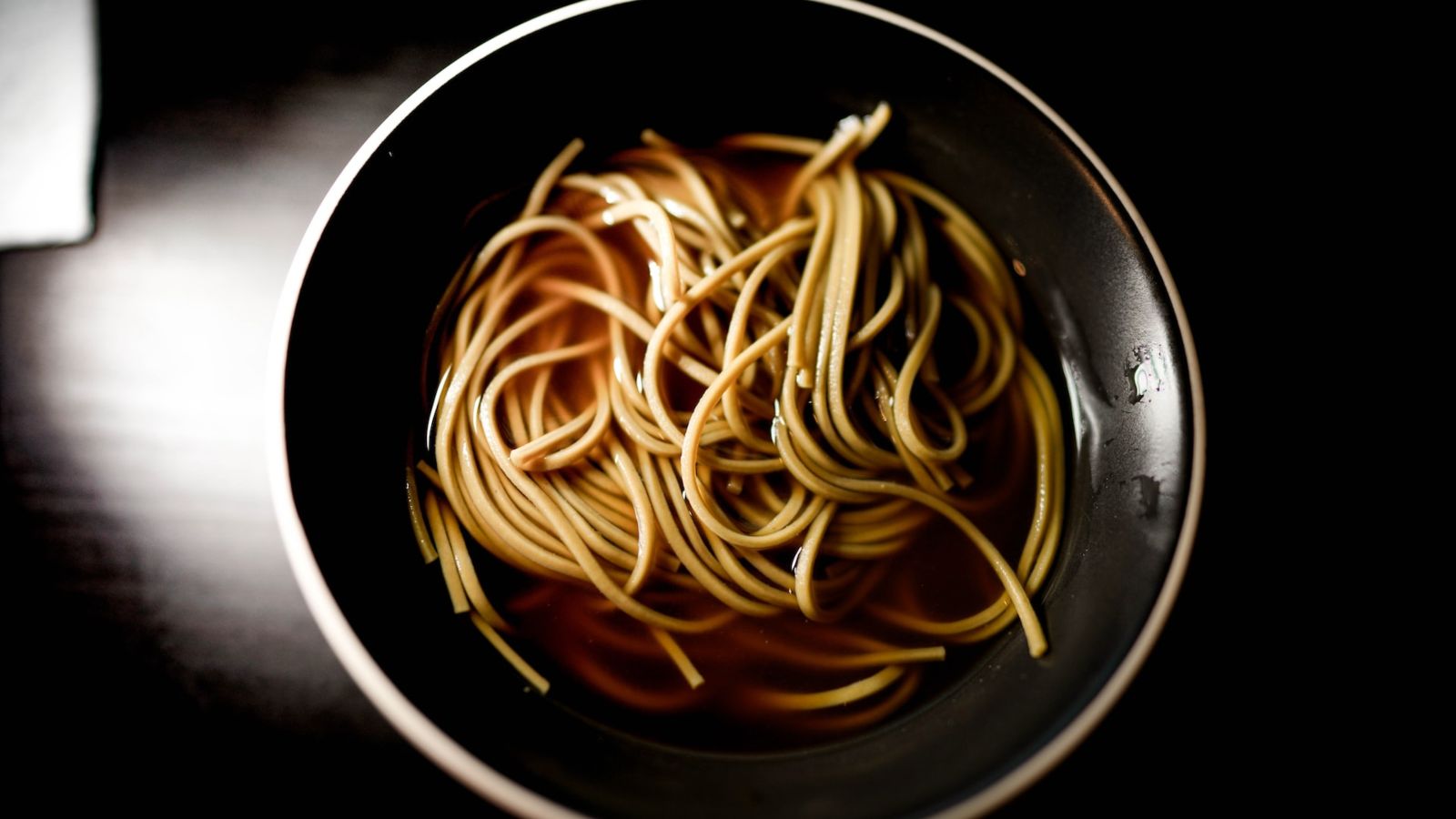 Soba noodles, food in Japan - Point Hacks