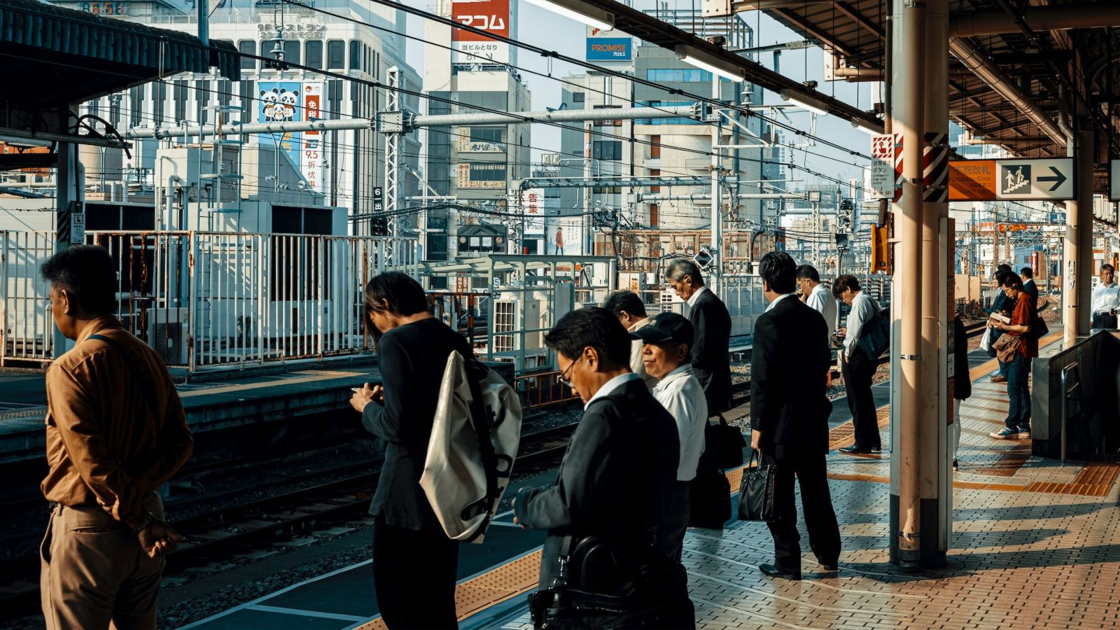 Japan train station - Point Hacks