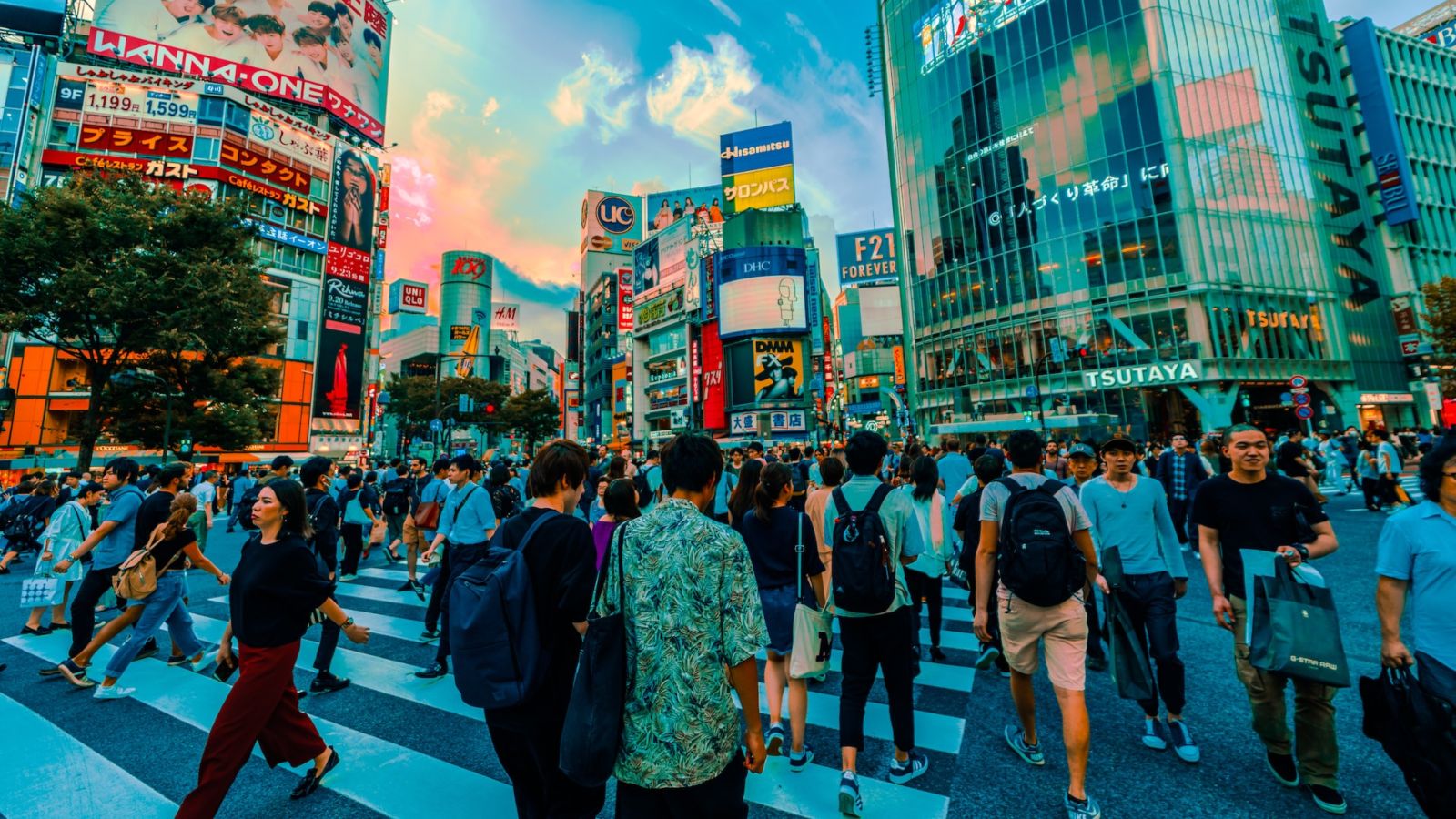 Shibuya scramble, Tokyo - Point Hacks