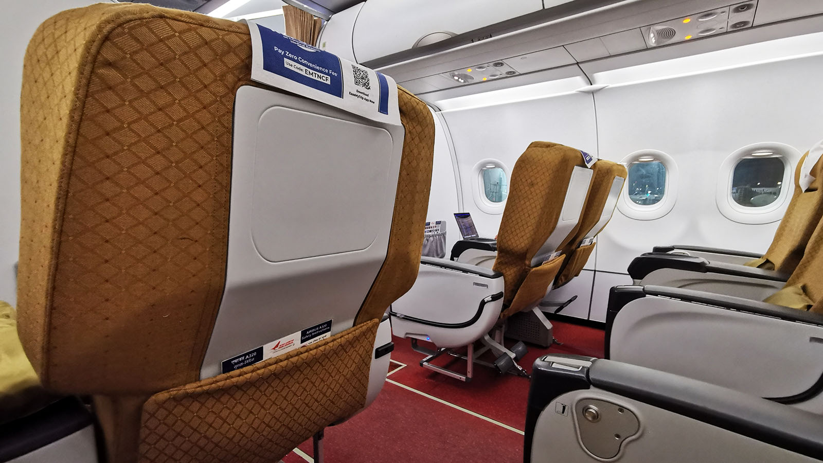 There's unfortunately no tablet holder in Air India A320neo Business Class