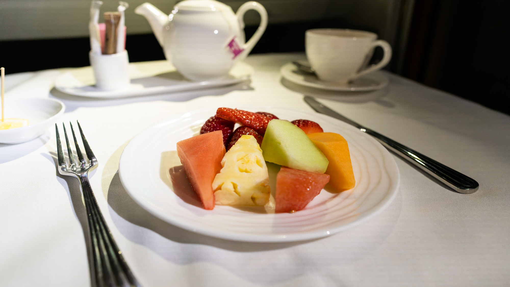 Emirates Boeing 777 First class fruit