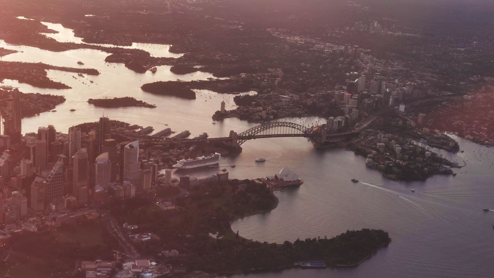 View of Sydney Harbour from Virgin Australia's Boeing 737 Business Class cabin