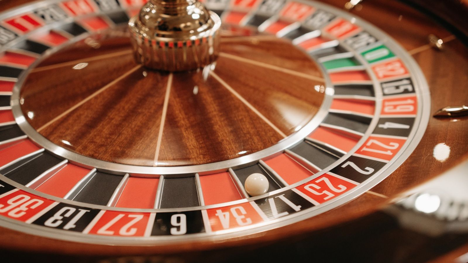 10 Effective Ways To Get More Out Of casino