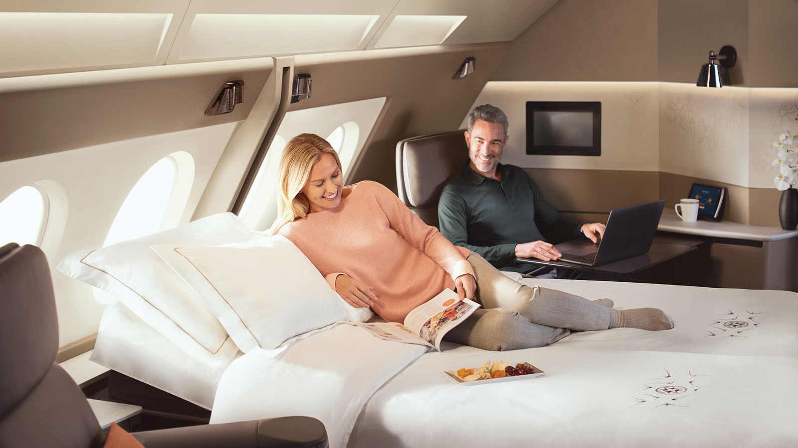 A couple travels in Singapore Airlines Suites on the Airbus A380