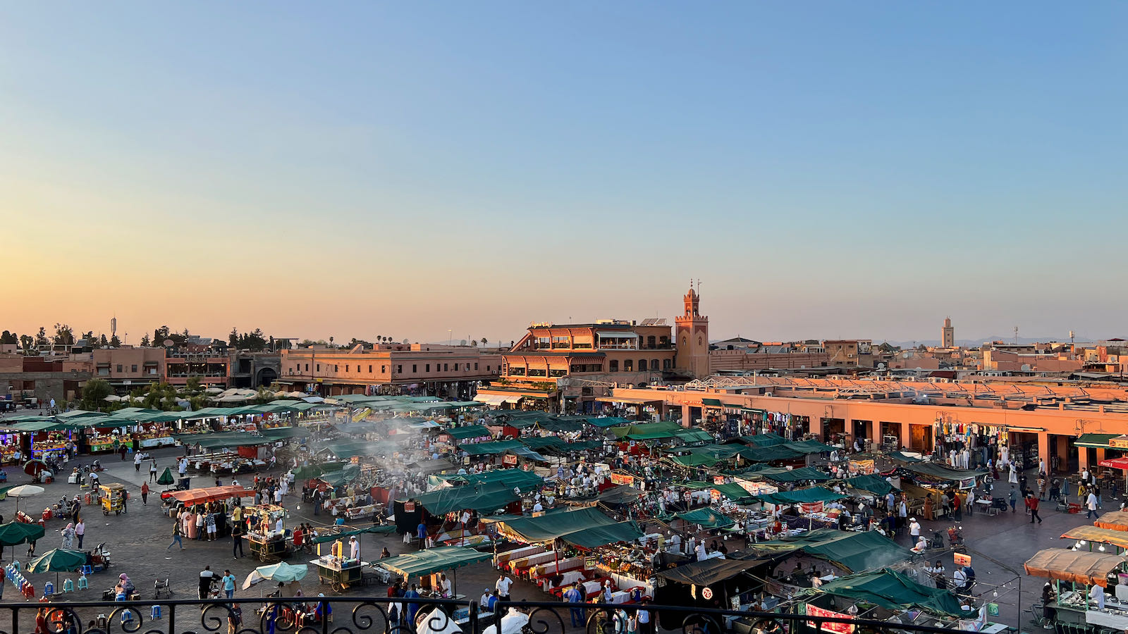 Jemaa el-Fnaa at sunset