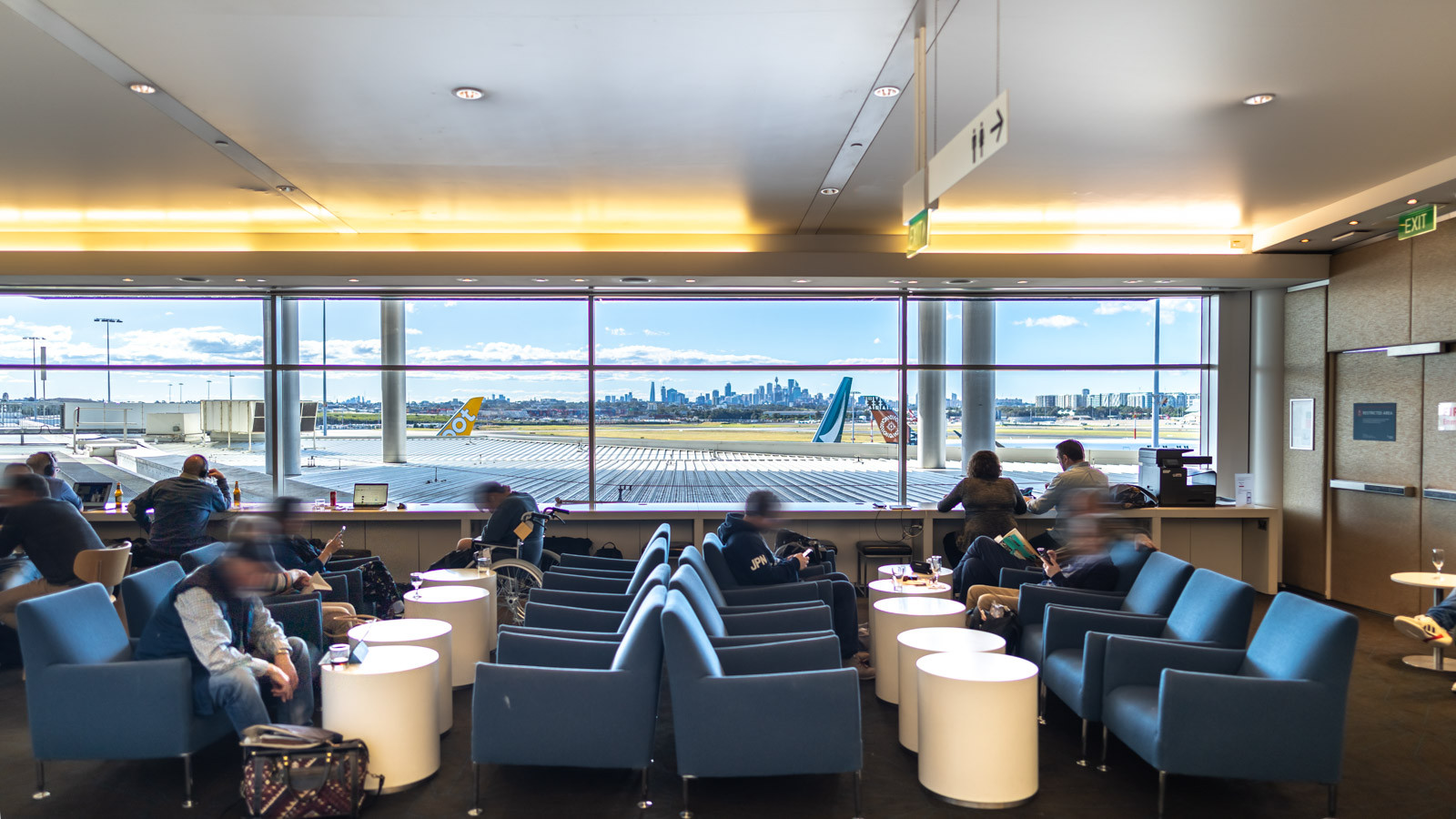 Qantas International Business Lounge Sydney Seats City View Point Hacks