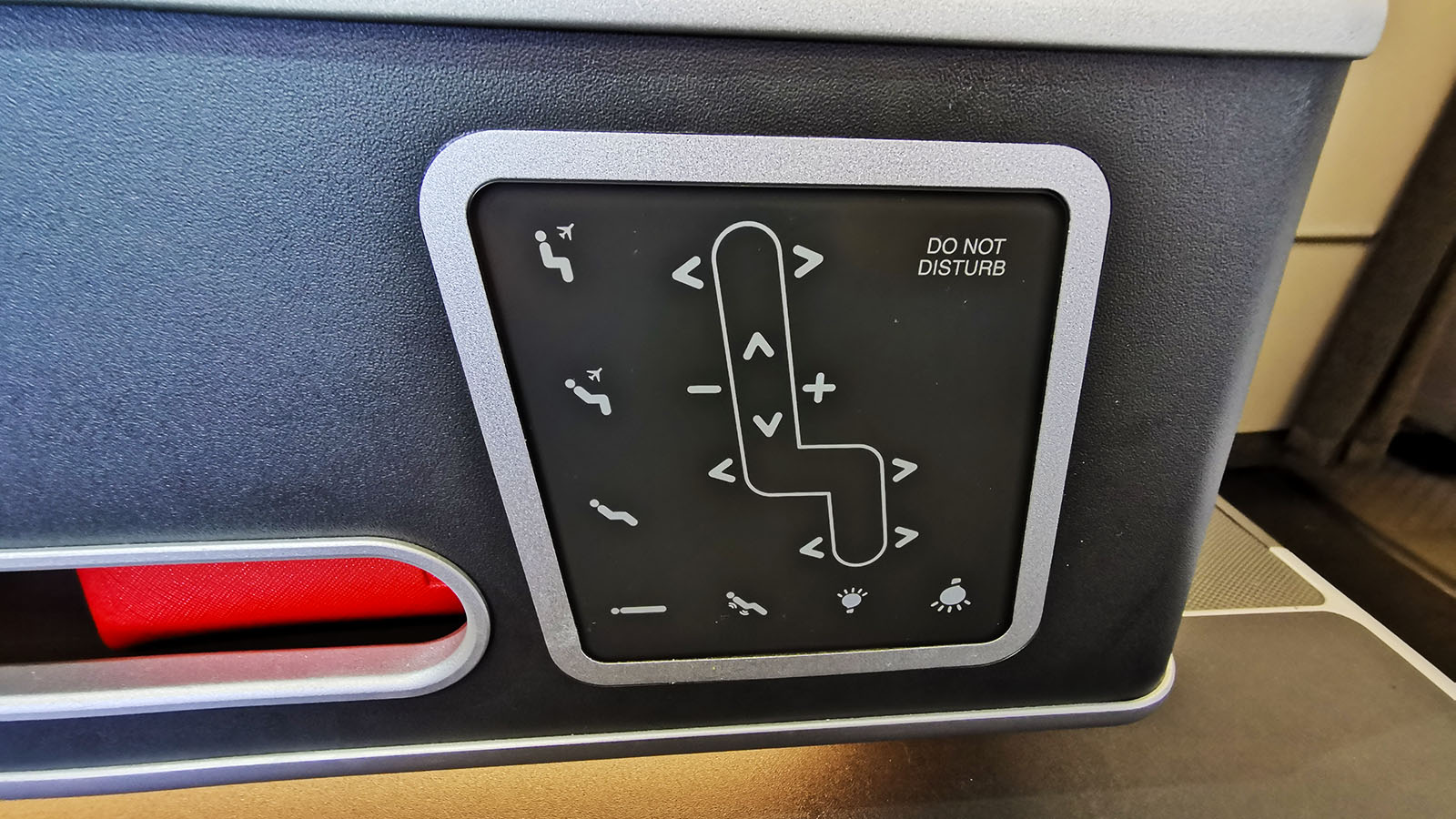 Qantas Airbus A380 Business seat controls