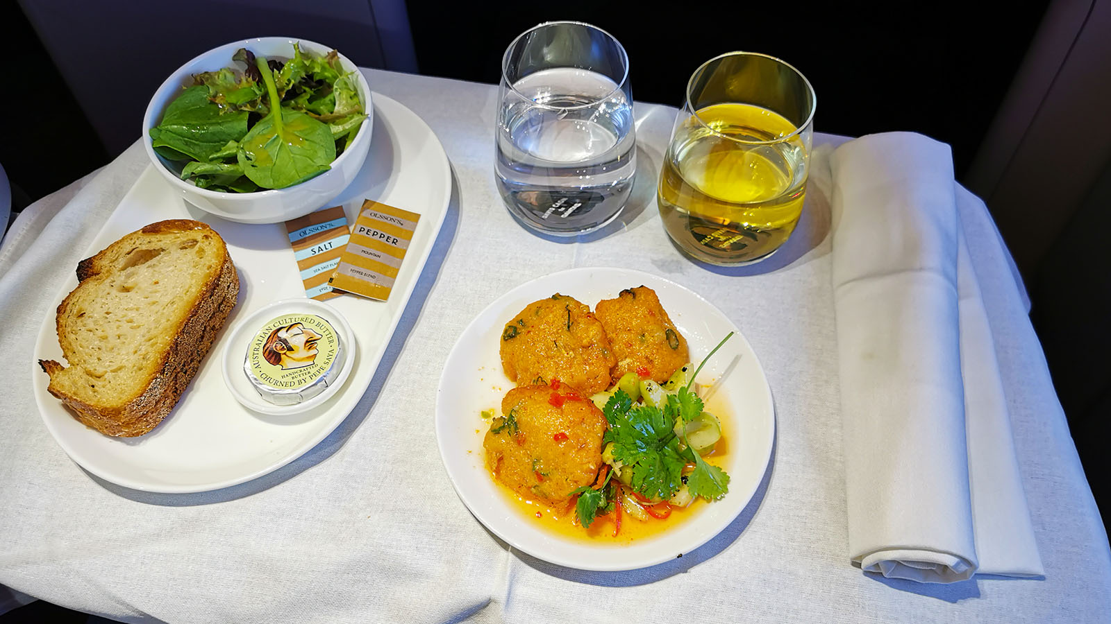 Dinner in Qantas Airbus A380 Business
