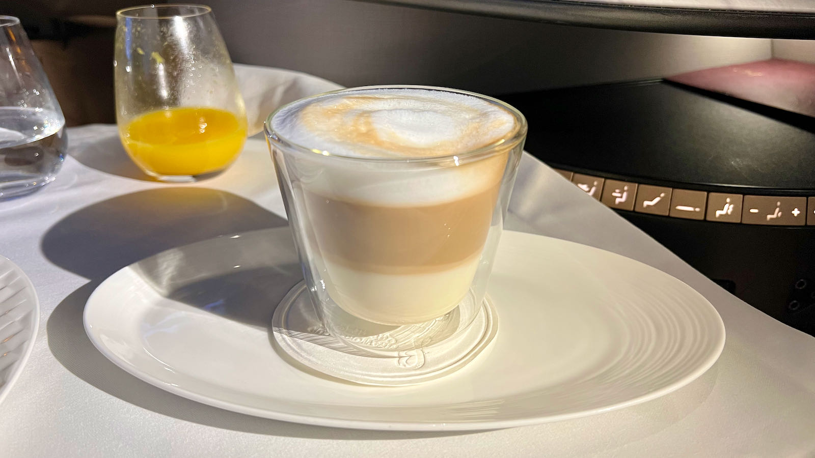 barista latte Qatar Airways Business Class