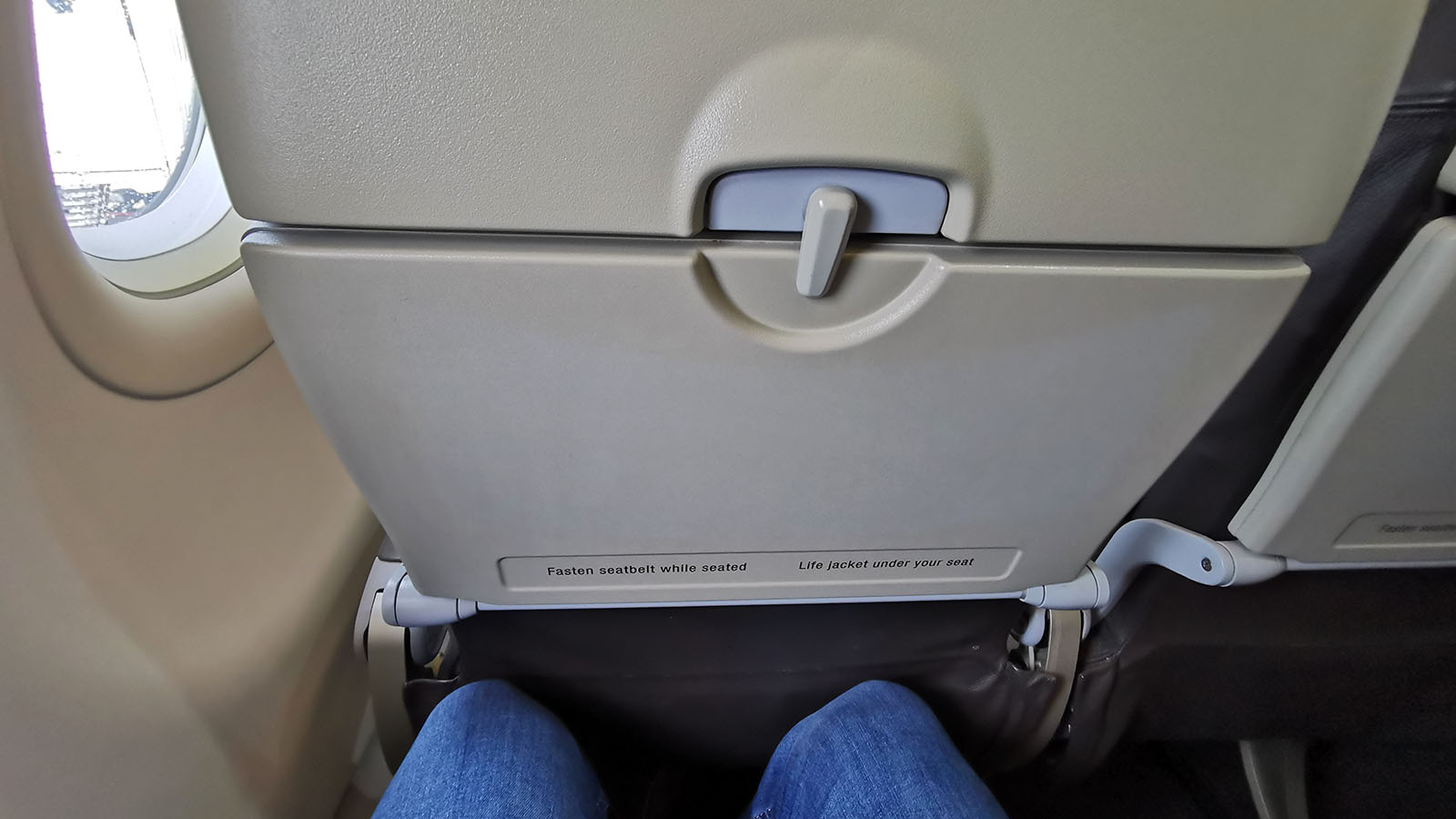 Legroom in Jetstar Asia Economy