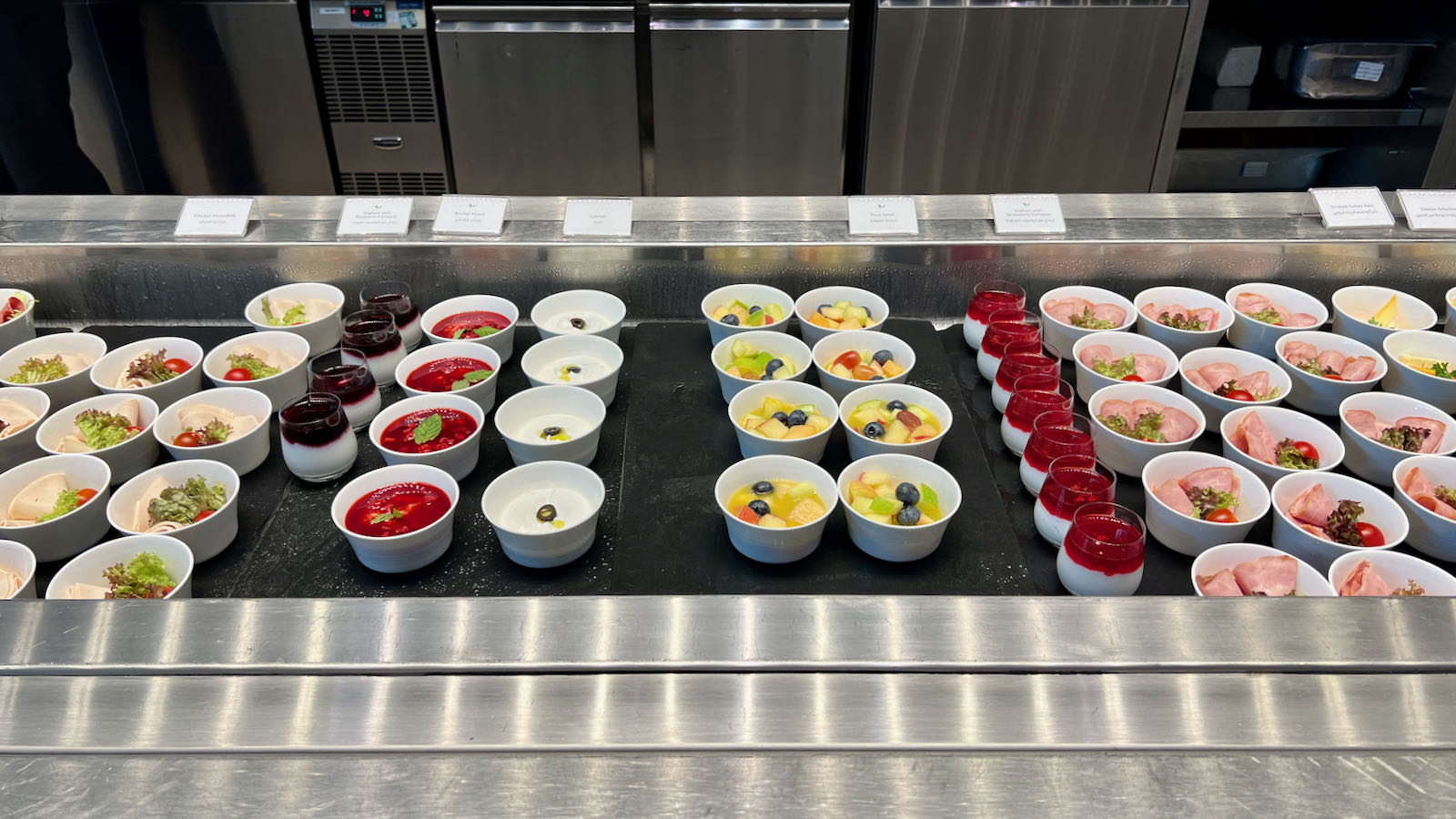 fresh and healthy Business Class lounge food